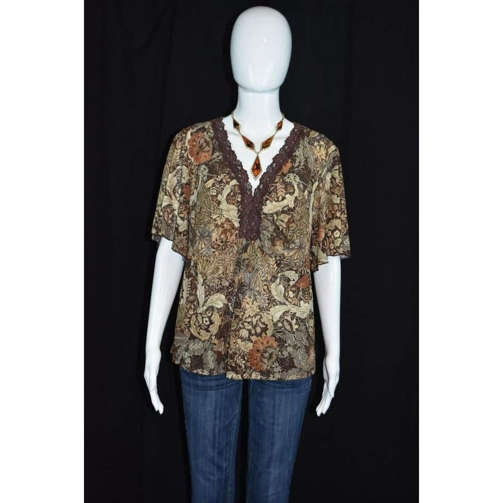 Shameless 1X Brown & Beige Floral Short Sleeve V-Neck Blouse with Lace Neckline